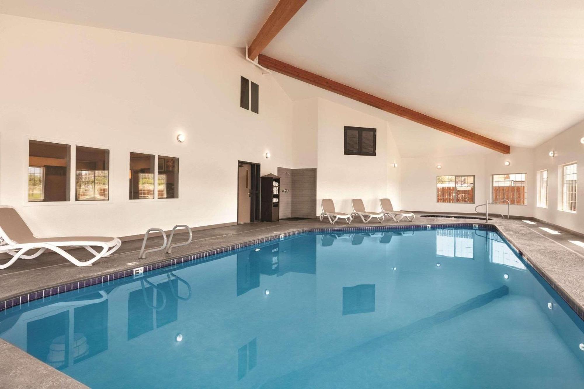 Country Inn & Suites By Radisson, Prineville, Or Exterior photo